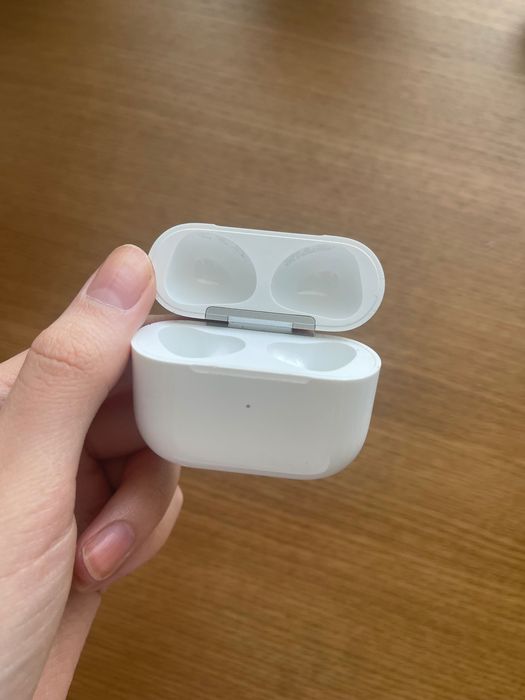 airpods 3 кейс оригінал б/у