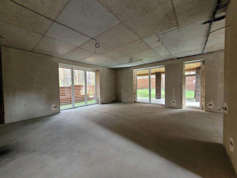 Люксовий будинок в оточені соснового лісу, Білогородка