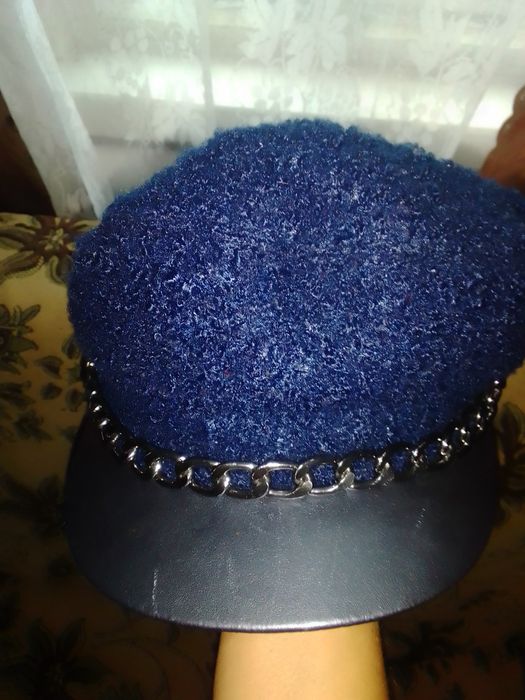 Капелюх з цепком