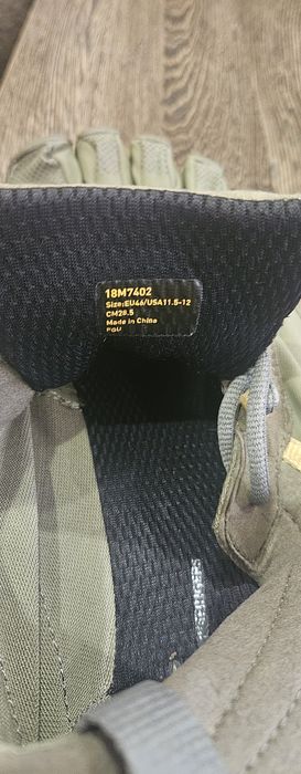 Продам трекінгові кросівки Vibram Fivefingers VTrack