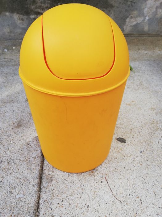 Cesto bicolor e outros