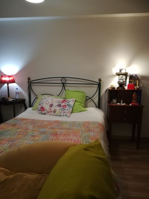 Alugo quarto de casal numa vivenda 550€ loures /lisboa