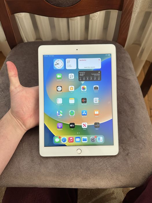 iPad 5 32Gb Wi-Fi  Silver Apple Планшет для  роботи , навчання та ігор