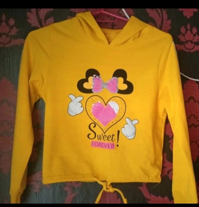 Bluza 140 żółta cekiny