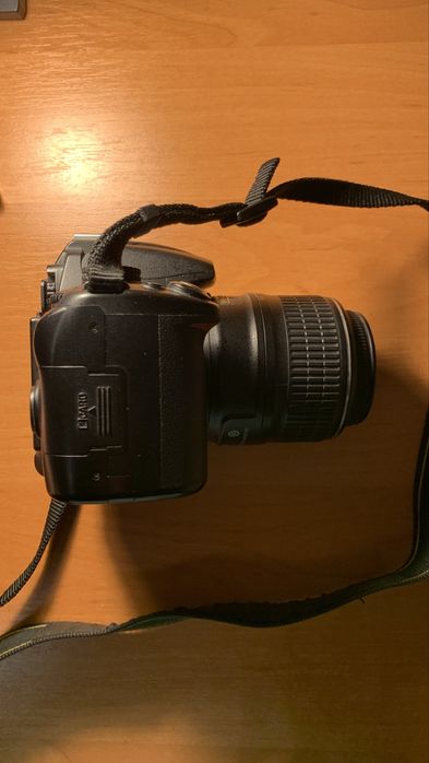 Фотоаппарат Nikon D5000
