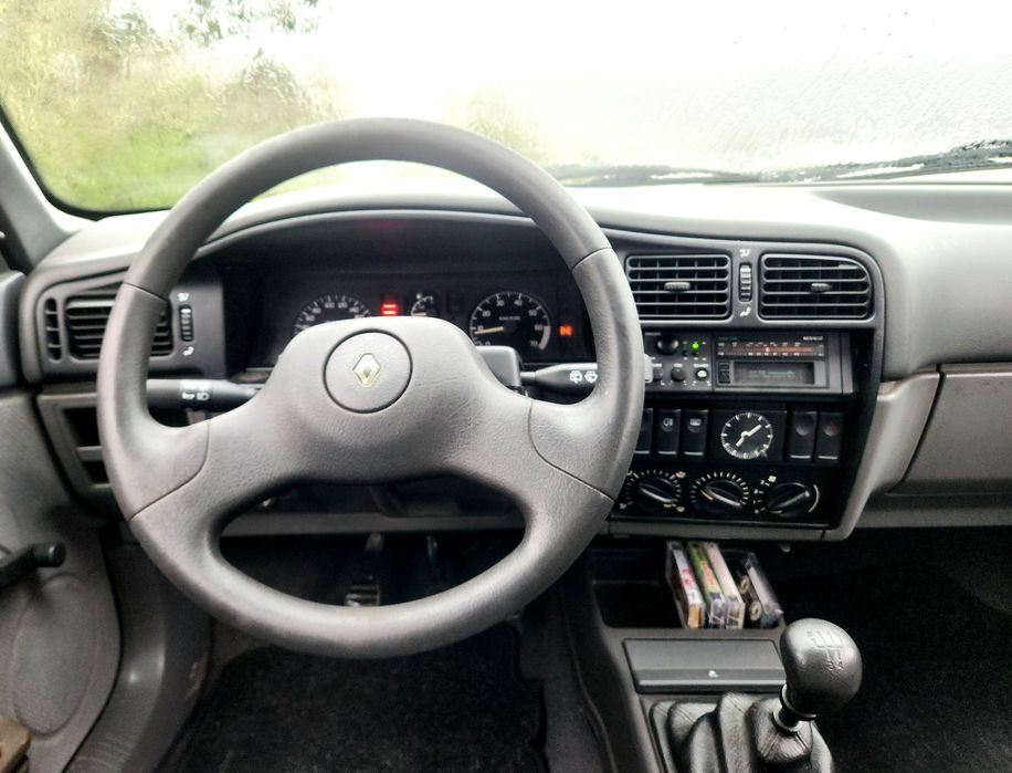 Renault 19 1.4 RN 80000km 1 dono