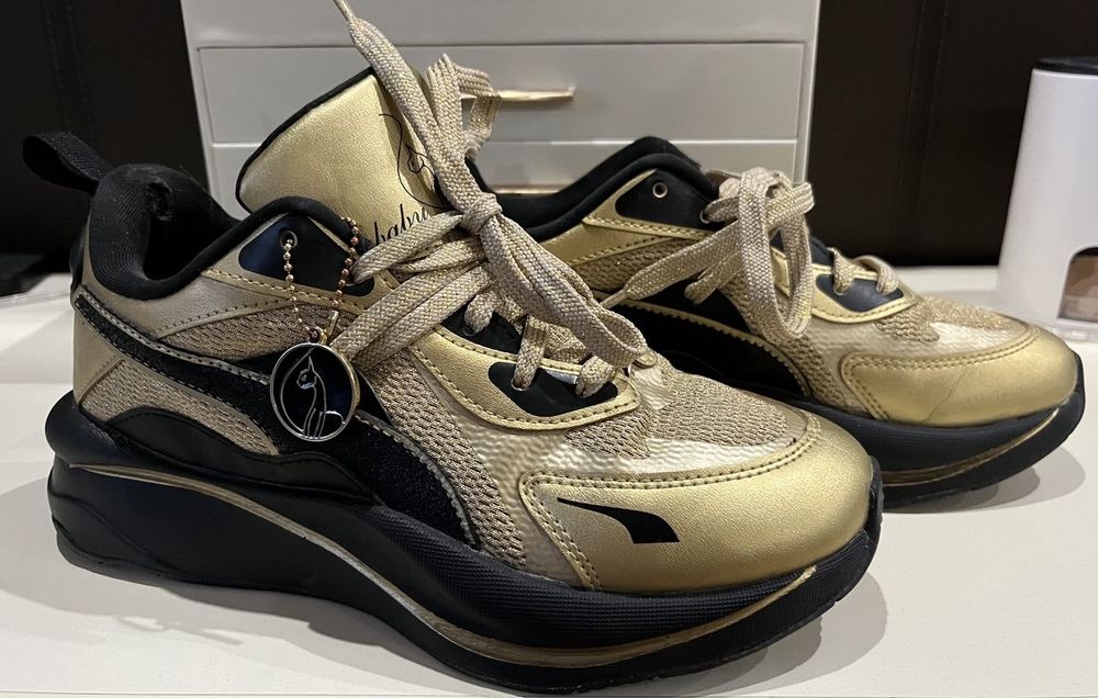 Кросівки осінь-зима, Puma, 36 розмір, на стопу 23.5, б/у,  гарний стан