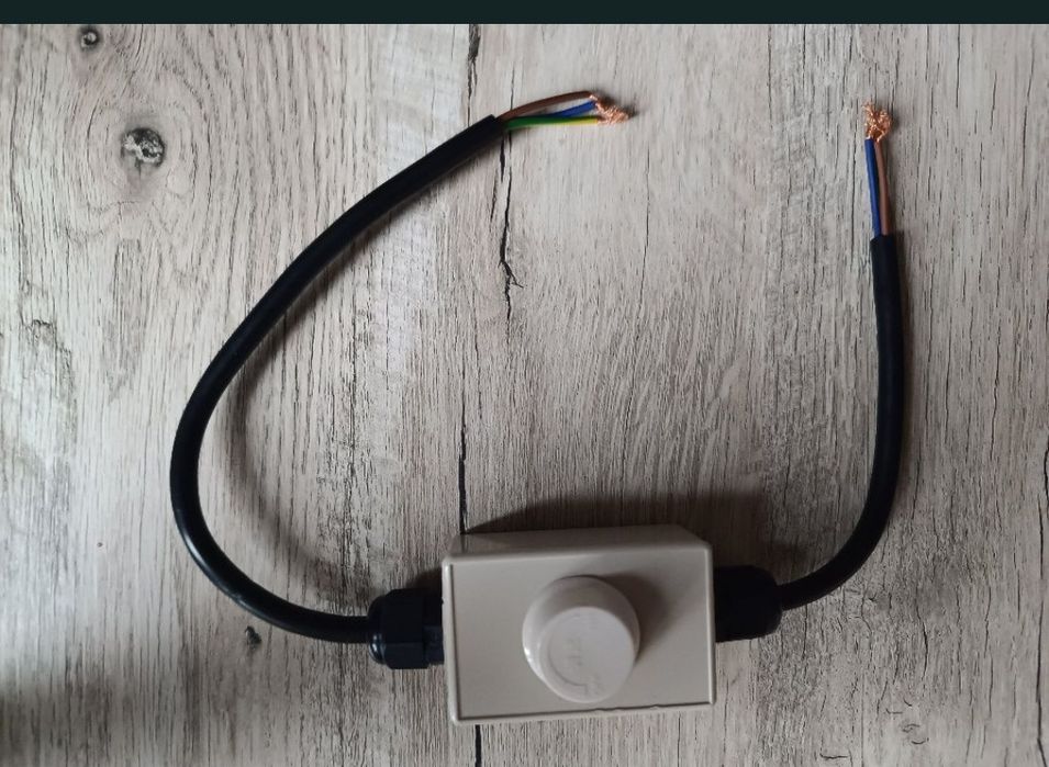 Димер 220V регулятор яскравості світла (для LED і ламп)