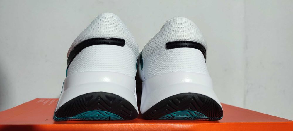 Nike Zoom GP Challenge 1 nowe 49,5