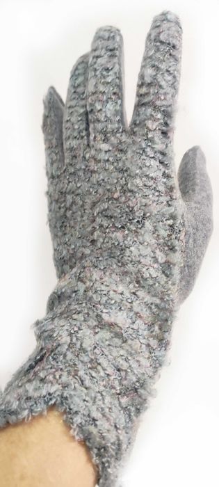 Rękawiczki ponad 40 par- mix po likwidacji sklepu