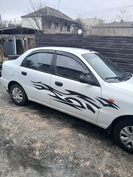 Прадам или обминяю ланос