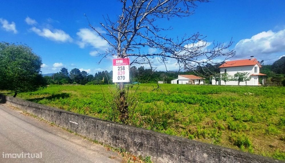 Terreno de construção para venda, Cornes, Vila Nova de Cerveira