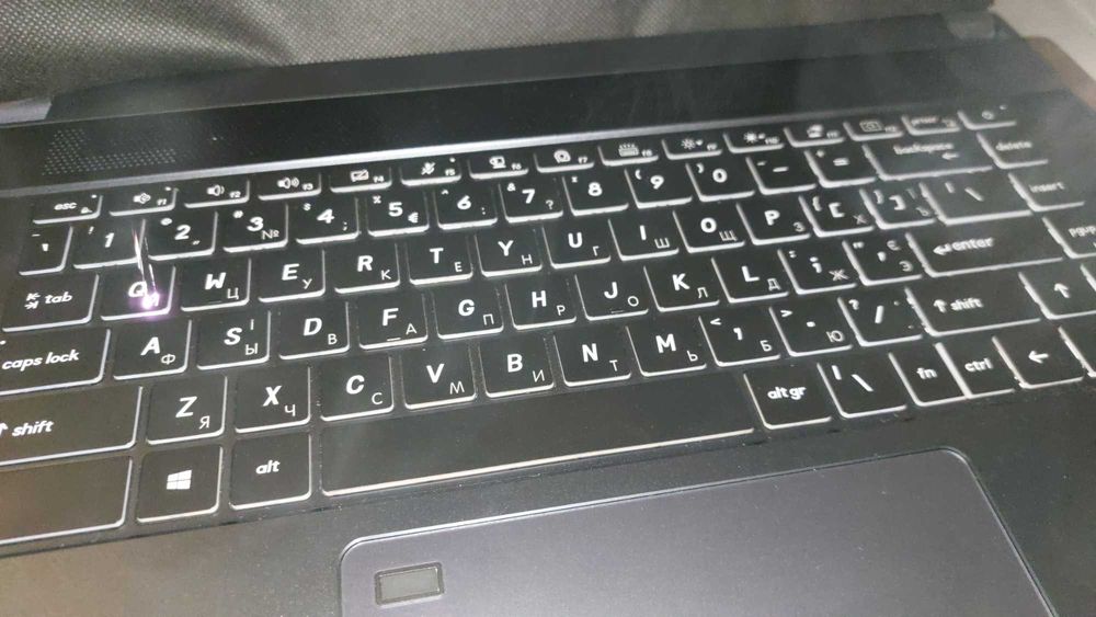 Гравировка клавиатуры Macbook оптом для магазинов