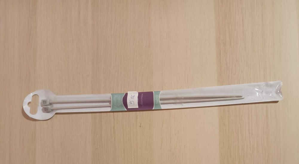 Druty do robót ręcznych metalowe 3 i 1/4 mm długość 30.5 cm