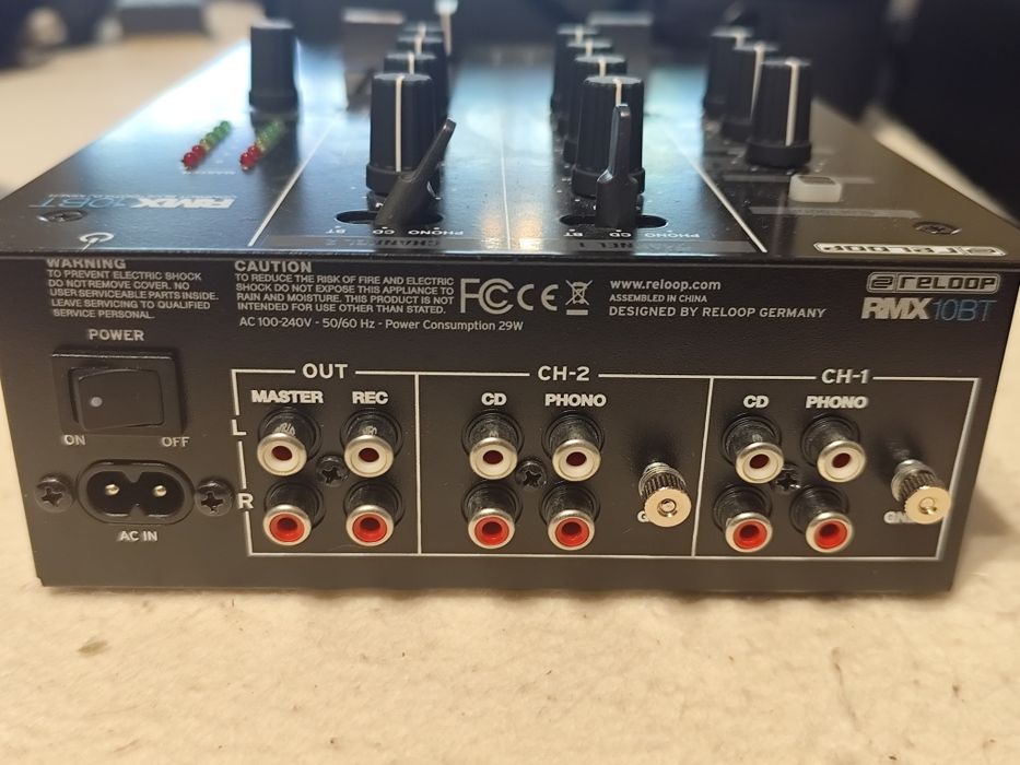 Mesa mistura Reloop RMX 10BT