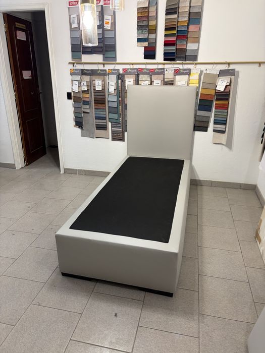 Cama solteiro nova