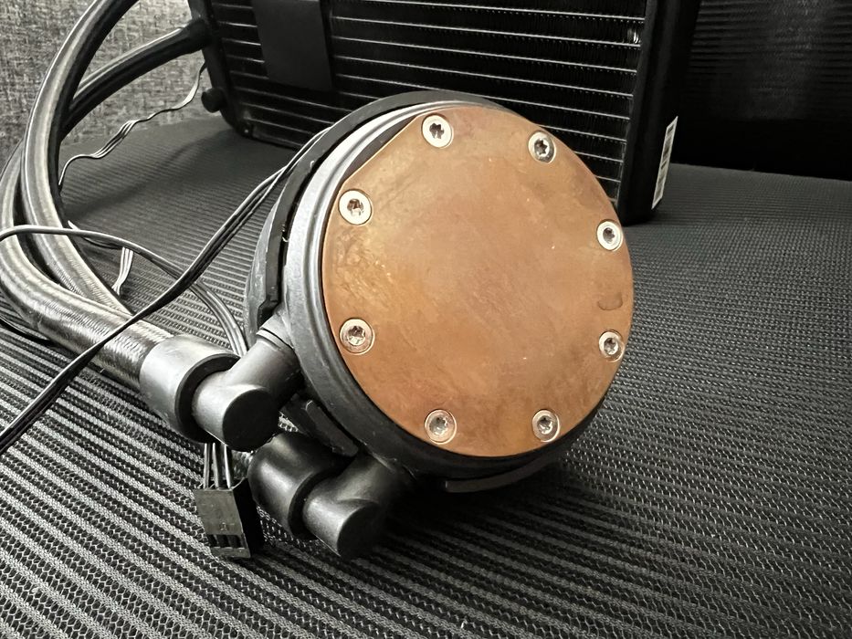 Система водяного охолодження MSI MAG CoreLiquid 240R