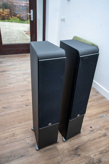 JBL ES80 Zgrabne i dzielne kolumny :)