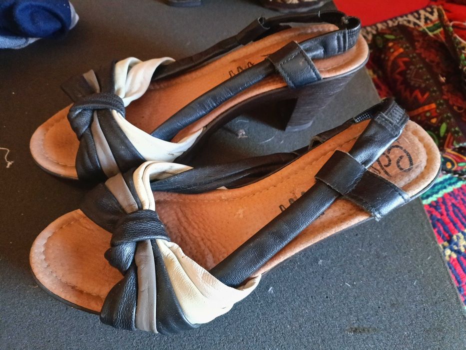 Vendo barato sapatos de verão