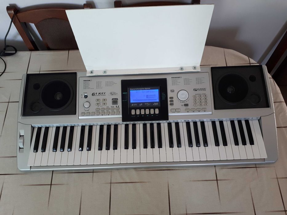 Keyboard LP6210C z dynamicznymi klawiszami