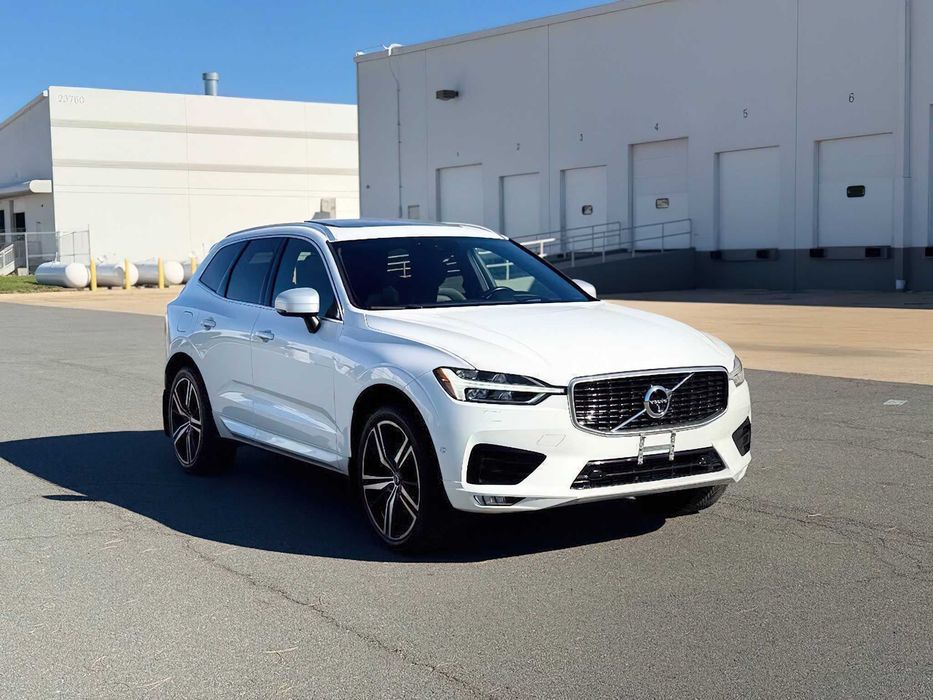 Volvo XC60 T5 R-Design      2020