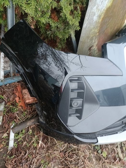 Narożnik przedniego zderzaka Audi q4 etron