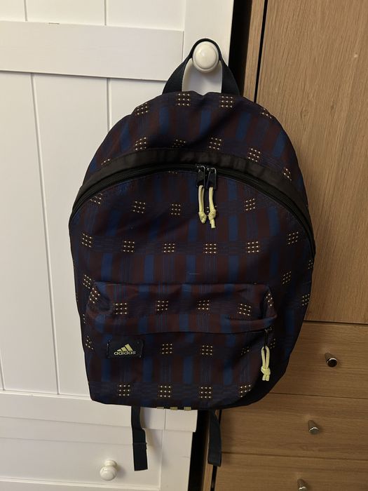 Класний фірмовий рюкзак 220 грн