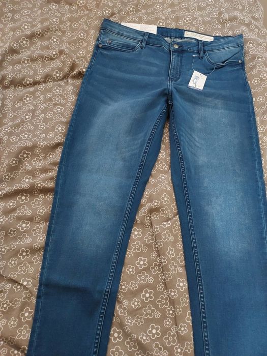Nowe jeansy rozmiar 44