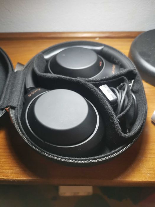 Sony WH-1000XM4