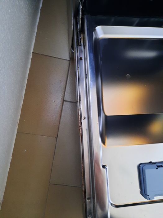 Máquina lavar loiça Ariston Hotpoint (14 conjuntos)