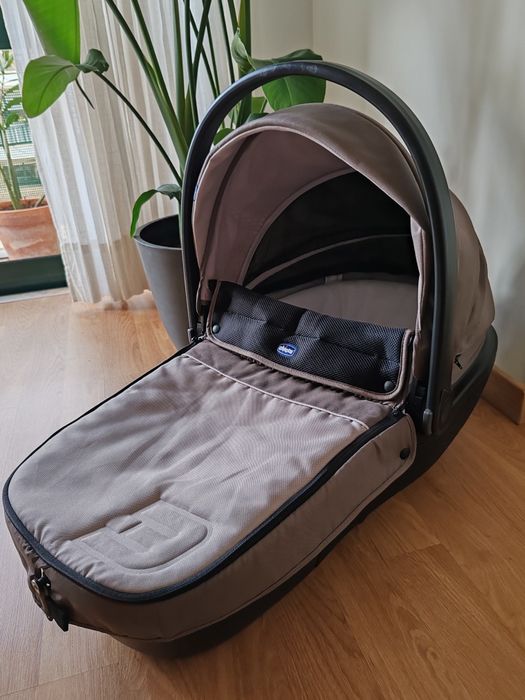 Alcofa Chicco Living Smart / Trio Living Smart – Excelente estado