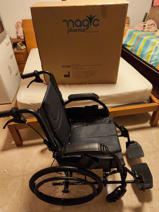 Cadeira de rodas dobrável + Almofada acento