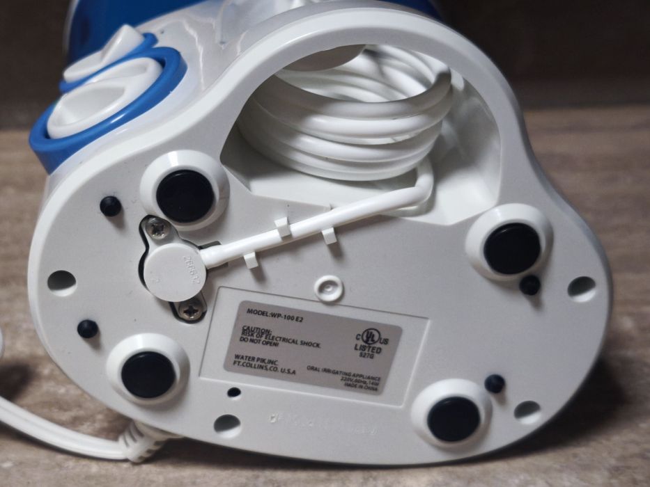 Іригатор, зубна щітка для ротової порожнини Waterpik Water Flosser