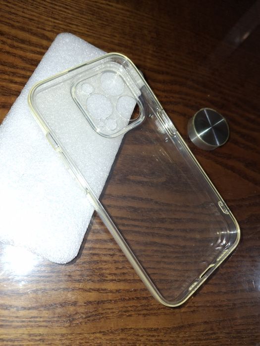 Чохол для iPhone 14 Pro.