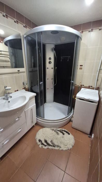 Здам 3-х кімнатну квартиру, в р-ні Центру, з автономним опаленням