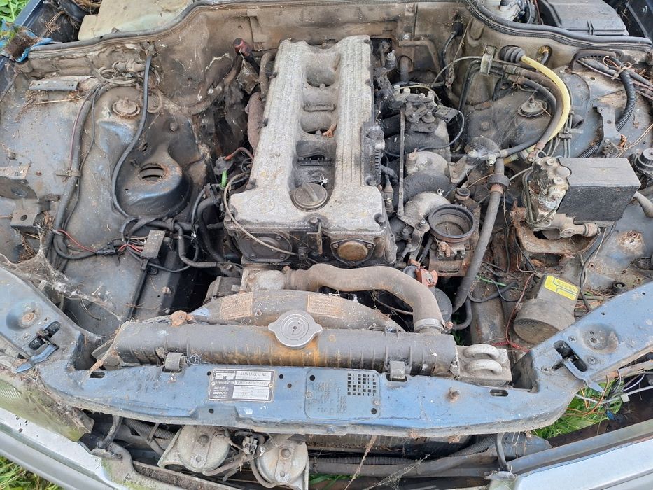 Mercedes 126 S klasa lampa błotnik maska