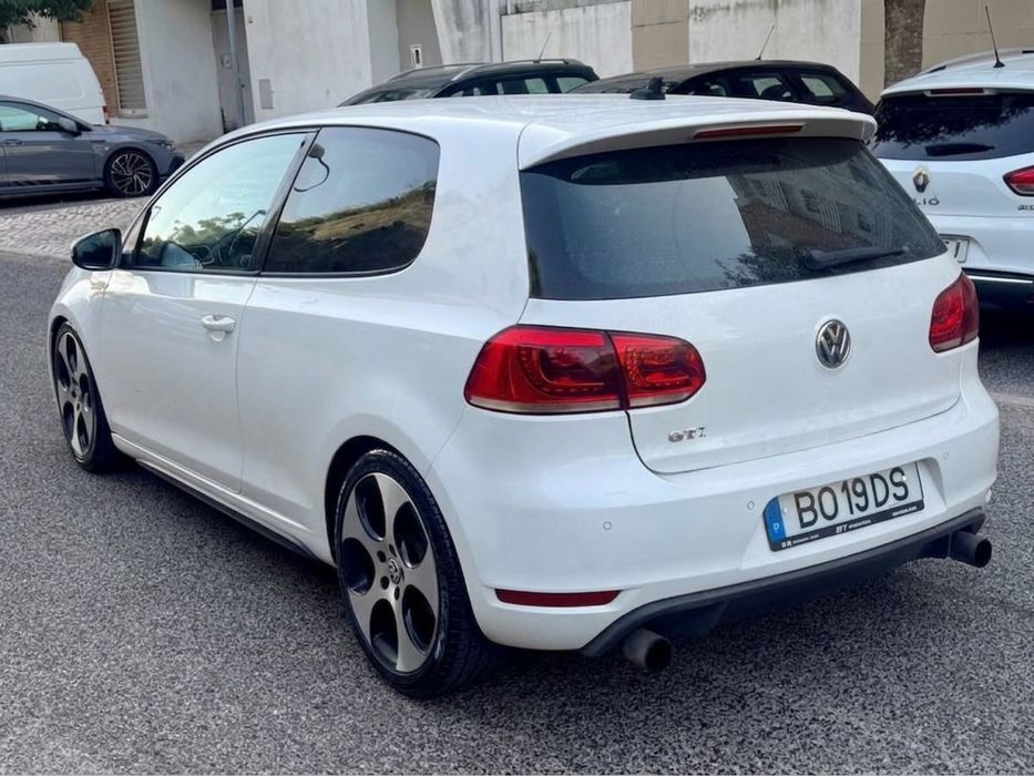 Vw Golf 2.0 GTI DSG Aceito retomas