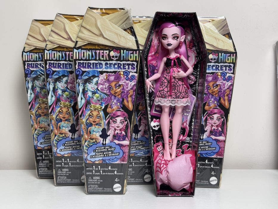 サイコビリーThe Grave Diggers Monsters At Play Монстер Хай Monster High Buried Secrets Cozy Creepover: 1 100 грн