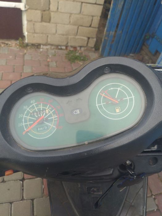 Скутер 80 кубів SABUR