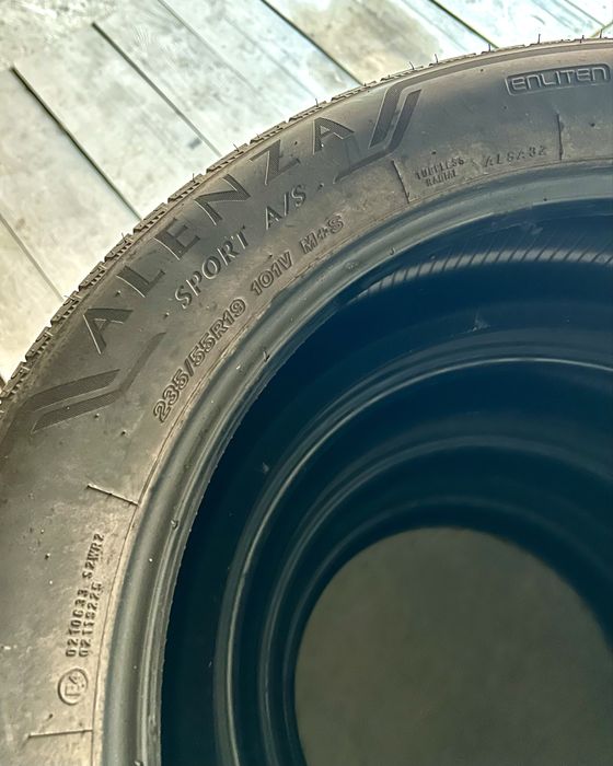 Всесезонні спортивні шини Bridgestone Alenza A/S 235/55/R19 101V M+S