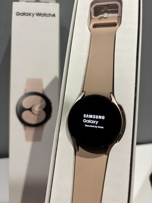 Samsung Galaxy Watch 4 Różowo złoty 40 mm