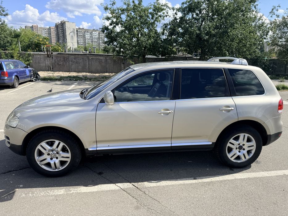 Volkswagen Touareg 5л 2004р