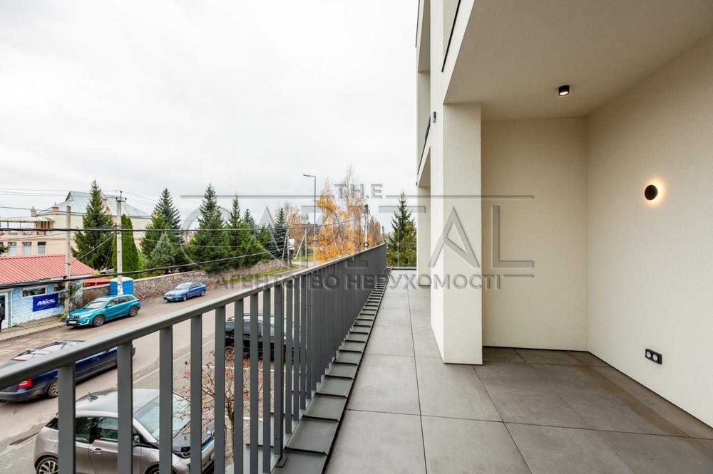 Продаж вул. Київська Глеваха
 приміщення 620 м²