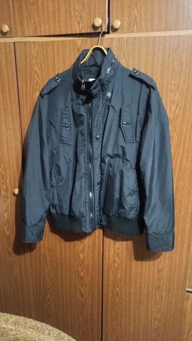 Куртка осінь- весна