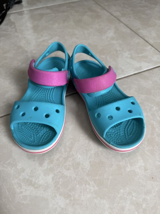 Босоніжки Crocs для дівчинки