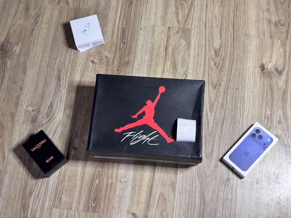 Jordan 4 silver metalic pure money
