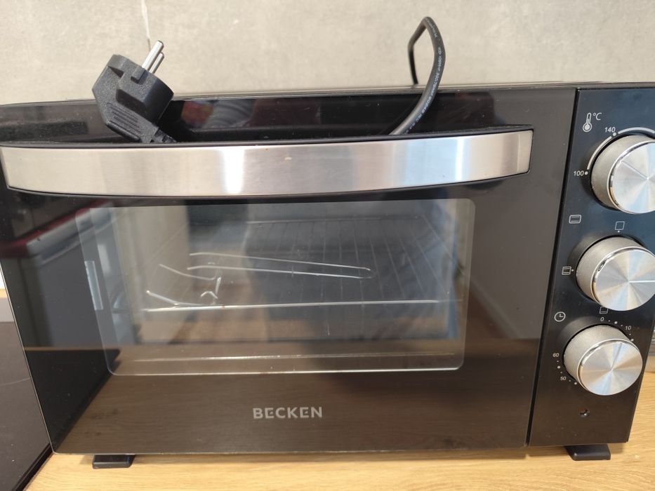 Forno elétrico pequeno