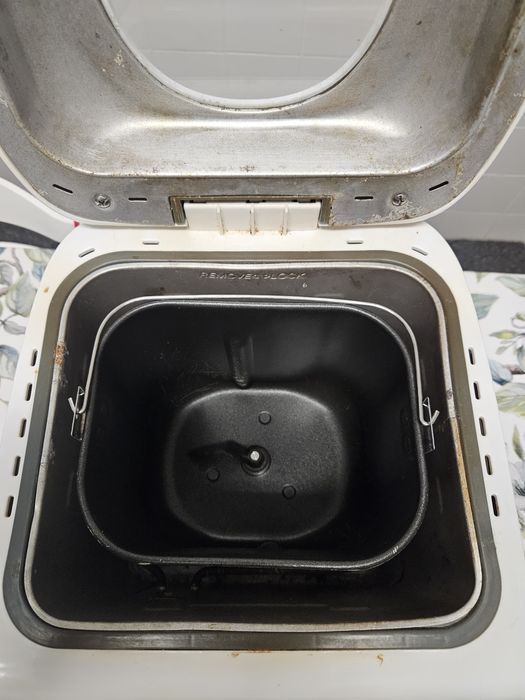 Bread Maker64586158957569124