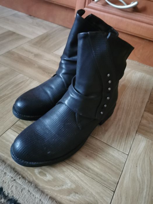 Buty damskie za kostkę
