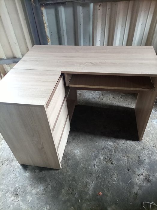 Sprzedam biurko narożne